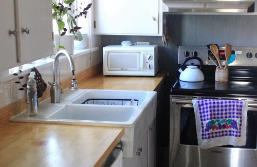 Viroqua House | Bright, spacious, historic home in downtown Viroqua.