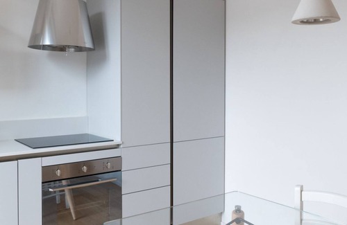 Simonetta Apartment | Bright Two-Room Apartment with Terrace - Mirable PM