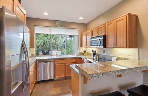 Redmond House | Brighter Days - Hot Tub! Fantastic Escape! Resort Amenities!