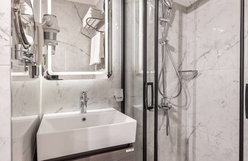 Gumussuyu Mahallesi Hotel | Bristol Hotel