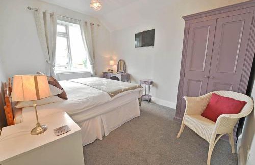 Stratford-upon-Avon House | Broadlands Guest House