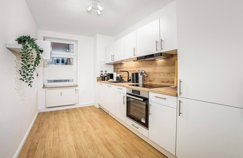 Sudenburg Apartment | BROCKHEUS Apartments: Central Apart. | Kitchen | Parking | Washingmachine | Wifi