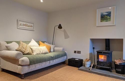 Askrigg House | Brook Cottage Askrigg