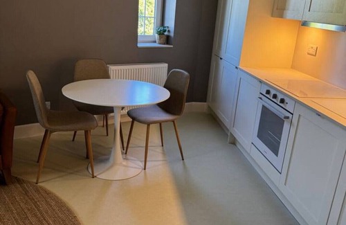 Bilston Condo | Brora - one bedroom apartment - sleeps up to three