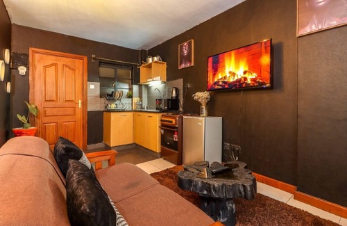 Ngara West Apartment | BROWN BUDGET SUITE