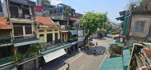 Hang Dao Apartment | Bu Hanoi Old Quarter