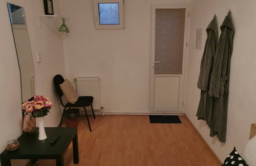 Bucharest City-Centre House | BUCHAREST CENTER- PRIVATE ROOM#4 FREE WiFi