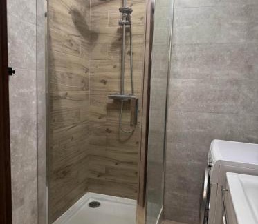 Konin Apartment | Budżetowe mieszkanie 40 m centrum konina