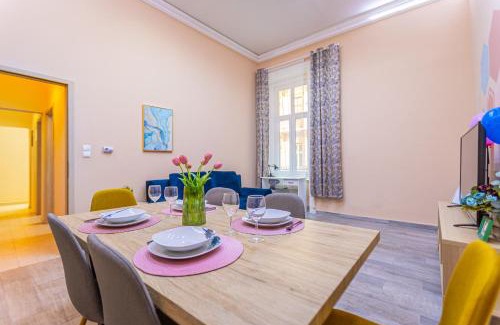 Vizivaros Apartment | Buda Castle Charming 2 bedrooms