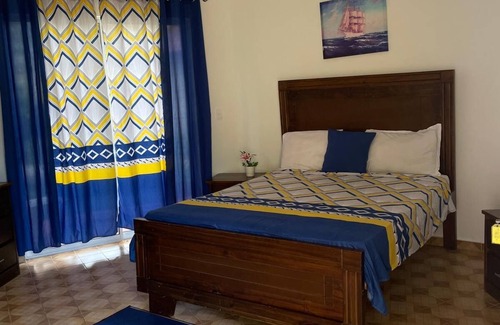 Cabarete Hotel | Budget private rooms with ensuite bathroom in Palms Lounge Cabarete