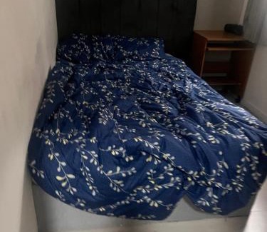 Crofton Park House | Budget Rooms & Beds in London