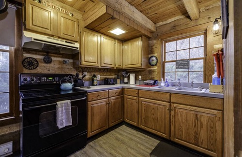 Luray Cabin | Buffalo Bill Cabin RPC