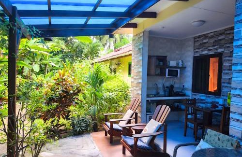 La Passe Bed & Breakfast | Buisson Guesthouse
