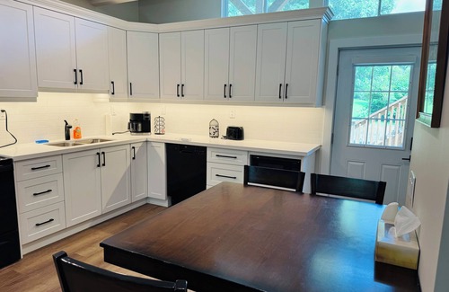 Burk's Falls Apartment | Bulk's Fall River View 2b2b