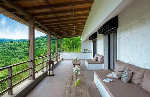 Lonavala Villa | Bungalow 89 by StayVista - A hill-view villa adorned with eclectic interiors for a truly unique & captivating stay