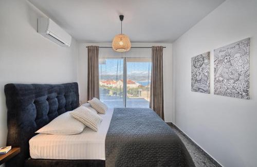 Slatine Apartment | Bura Breeze - Sea-View Garden Apartment