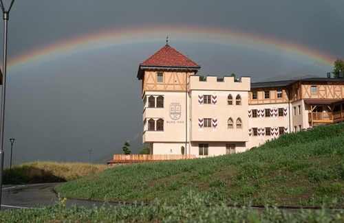 Ladis Apartment | Burg1990