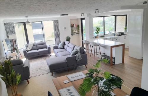 Kings Beach Apartment | Burgess @ Kings Beach Apartments