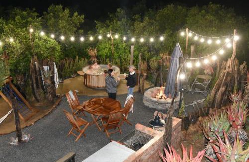 Salem Hotel | Burlington Bush Cottages by The Oyster Collection