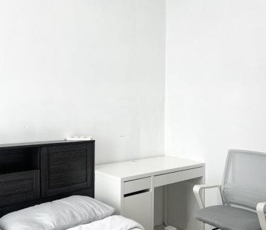 Salcedo Village Apartment | Business Studio in Salcedo Village Makati
