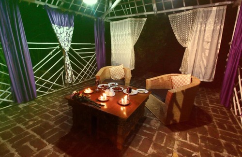 Gangtok House | Bustee,farmhouse
