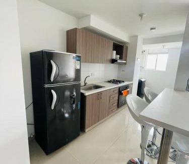 Bello Apartment | CÓMODO APARTAMENTO CERCA AL METRO LUMINOSO Y MUY AMBPLIO