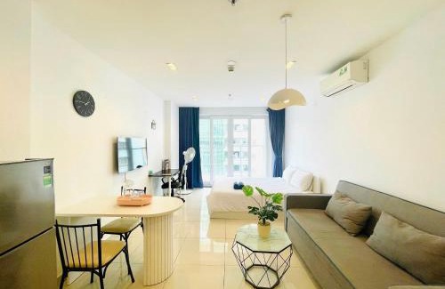 Tan Binh Apartment | Căn Hộ Sky Center Cách Sân Bay 5p