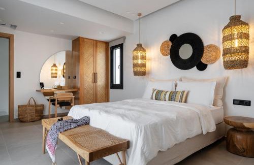 Plaka Villa | C and G VILLAS