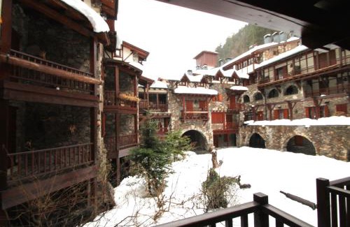 Mas de Ribafeta Apartment | C5 Bordes d'Arinsal, Duplex Rustico con chimenea, Arinsal, zona vallnord