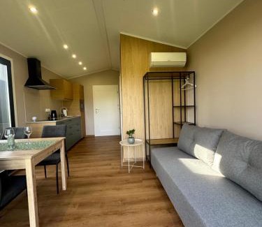 Grodziszcze Resort | Całoroczne domki przy polu golfowym Gorko Golf & Country `Club