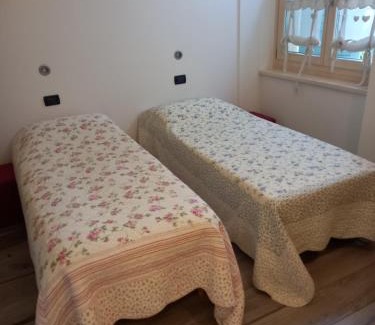 Rovereto Bed & Breakfast | Ca' antica B&B
