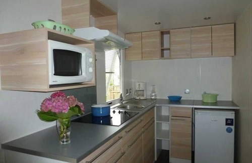 Sainte-Catherine-de-Fierbois House | Camping 5 étoiles - Parc aquatique - ef0ghd