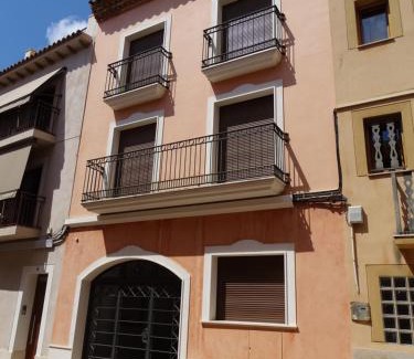 Vinyols i els Arcs House | Ca la Victòria