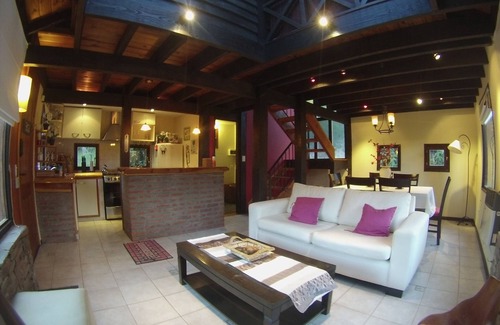 Playa Bonita Cabin | Cabaña acogedora en el Bosque de Bariloche