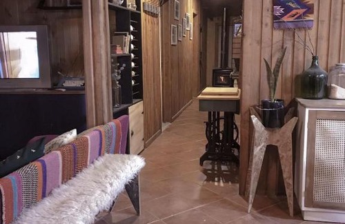 Casa de Lata House | Cabaña con Chimenea en el bosque-Termas de Chillan