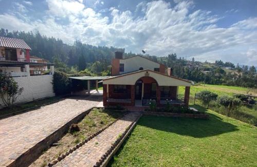 Paipa House | Cabañas Villa del Dorado