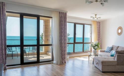 Primorski Apartment | CABA Apartment