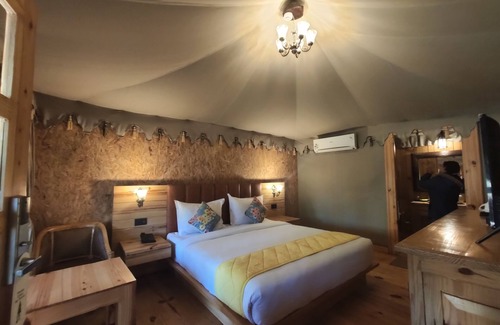 Bullawala Hotel | Cabana Affair