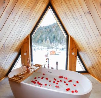 Vale Villa | Cabana Cozy Cabin A Frame