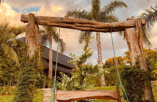 Cascavel Cabin | Cabana temática hipster