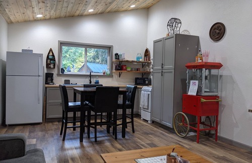 Ashford Cabin | Cabin 5 miles from Mount Rainier national Park Nisqually entrance