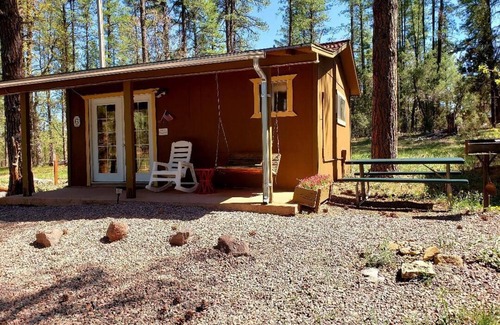 Payson Cabin | CABIN #6 -SWEETHEART'S COTTAGE (JACUZZI & FIREPLACE)