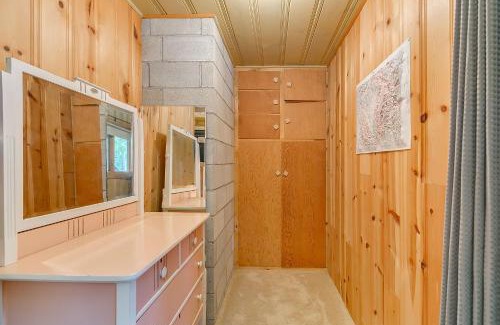 Joseph House | Cabin in the Pines
