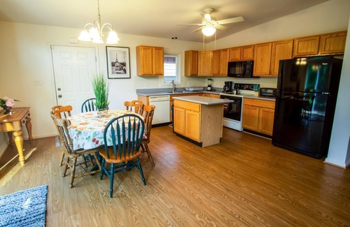 Berkeley Springs House | Cacapon Connected - Workplace Retreat