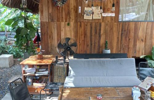 District 12 Bed & Breakfast | Cactos Chill & Homestay