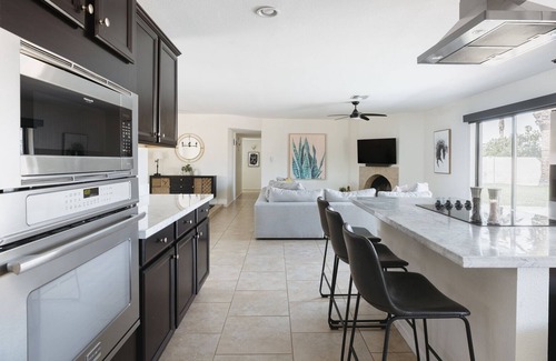 Raskin Estates House | Cactus Breeze in Scottsdale Quarter w/ 4 Beds & Pool