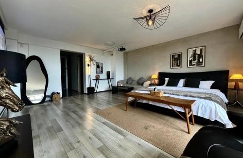 District 10 Apartment | Café Phin Villa