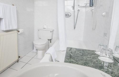 Harrogate Hotel | Cairn Hotel