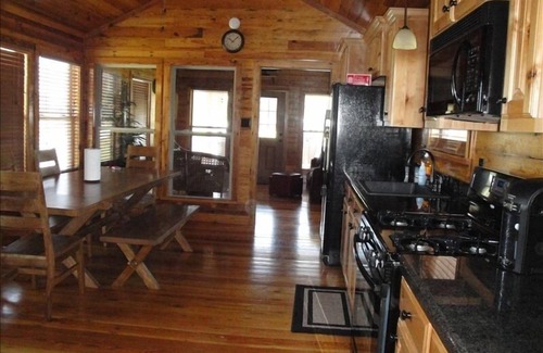 Sunset Cabin | Cajun Pondside Cabin - Veteran Owned - in the heart of Acadiana
