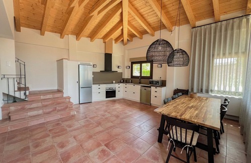 Vilanova de Meia House | Cal Gabarró - House for 12 people with swimming pool, WiFi, AC and BBQ